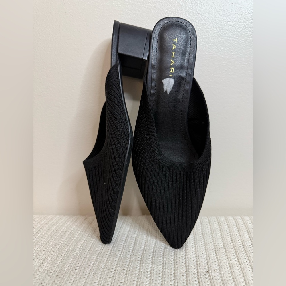 Tahari Jackie Pointed Toe Black Mule Heels fabric upper in size 9